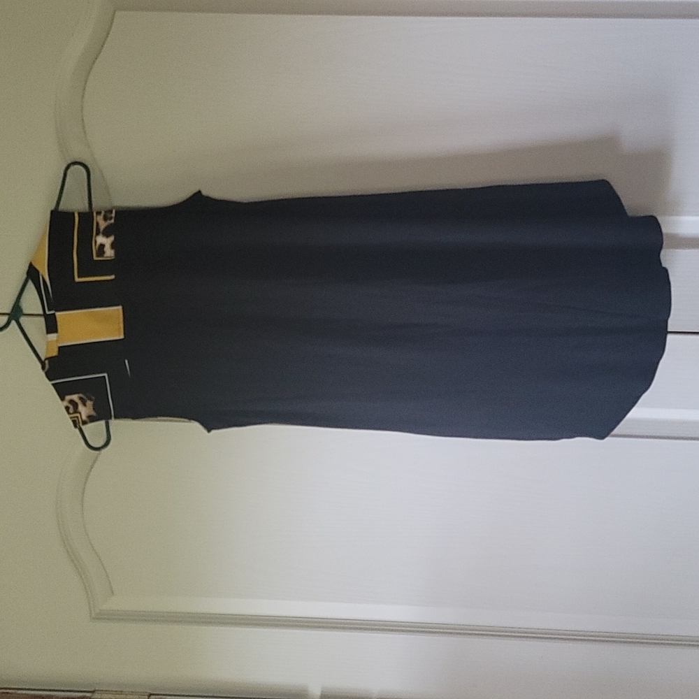 NY & Co stretch dress. Back is soft cotton material front is mainly polyester. - Picture 2 of 5